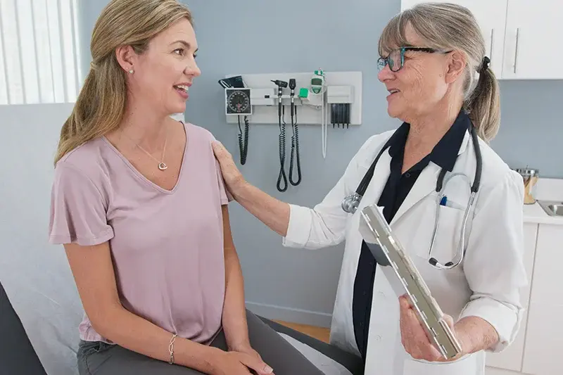 Female patient with obgyn doctor